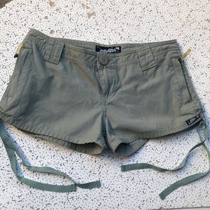 Free people Lost girl Short Size 3